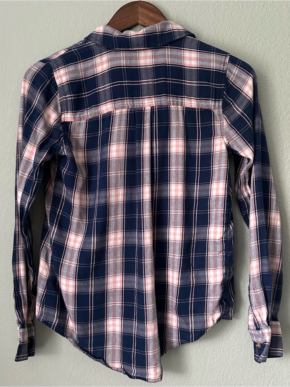 Navy & Pink Plaid Button-Up Shirt - Picture 2 of 3